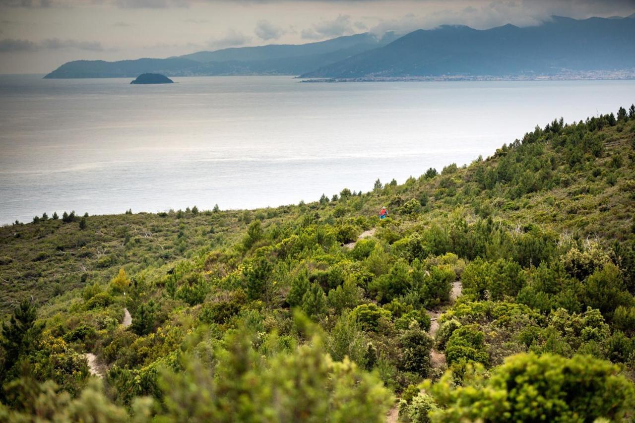 Residence Sant'Anna Pietra Ligure Ngoại thất bức ảnh